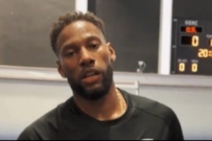 开云登录入口-威姆斯：我还能打CBA 很简单 找个球员来跟我训练一周 看受得了不