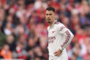 记者：若继续表现挣扎，马丁内利可能会在明夏被阿森纳出售